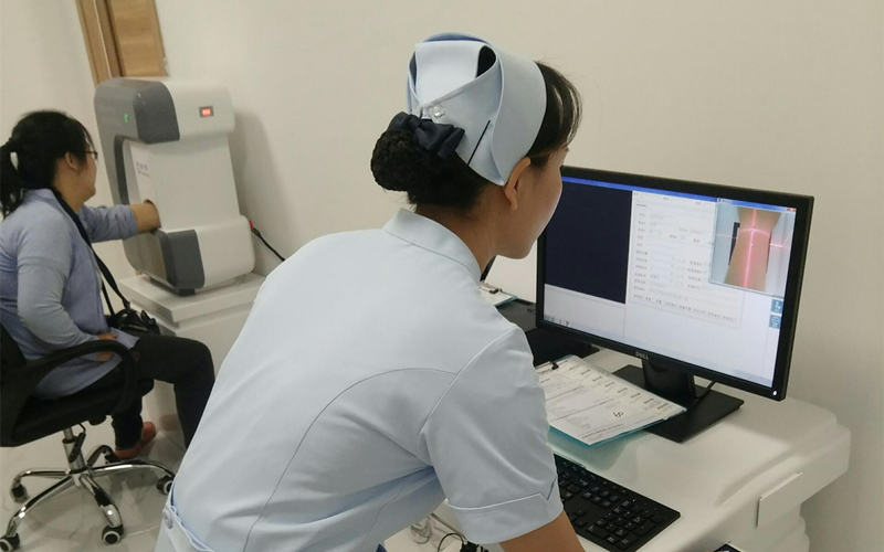 操作醫生免受任何照射劑量,保證操作醫生長期操作安全 操作醫生免受任何照射劑量,保證操作醫生長期操作安全